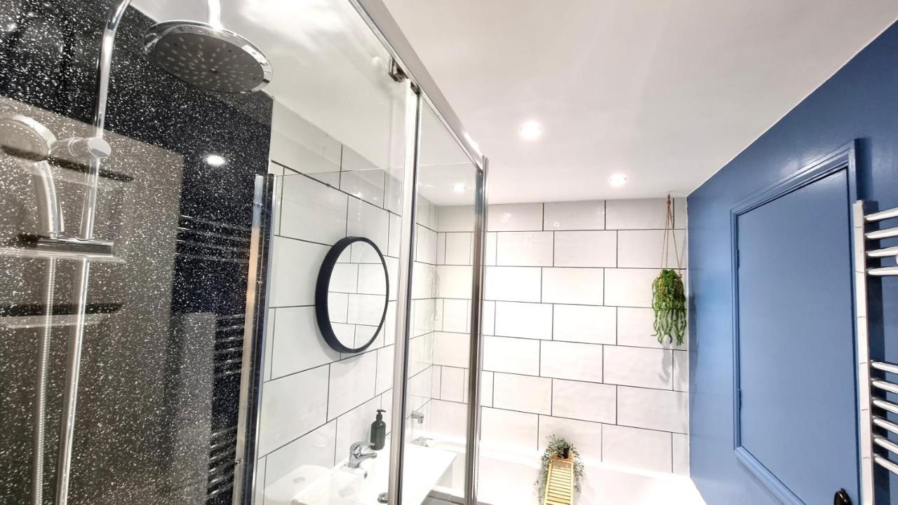Quay House By Switchback Stays With Free Parking Кардиф Екстериор снимка